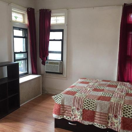 Two Bedroom Apartment In Queens 뉴욕 외부 사진